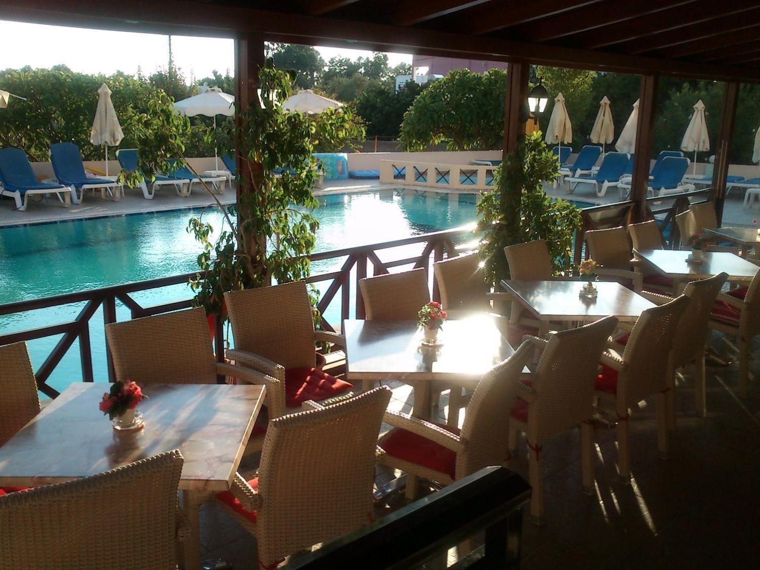 Summer Memories Aparthotel Pefki Kültér fotó